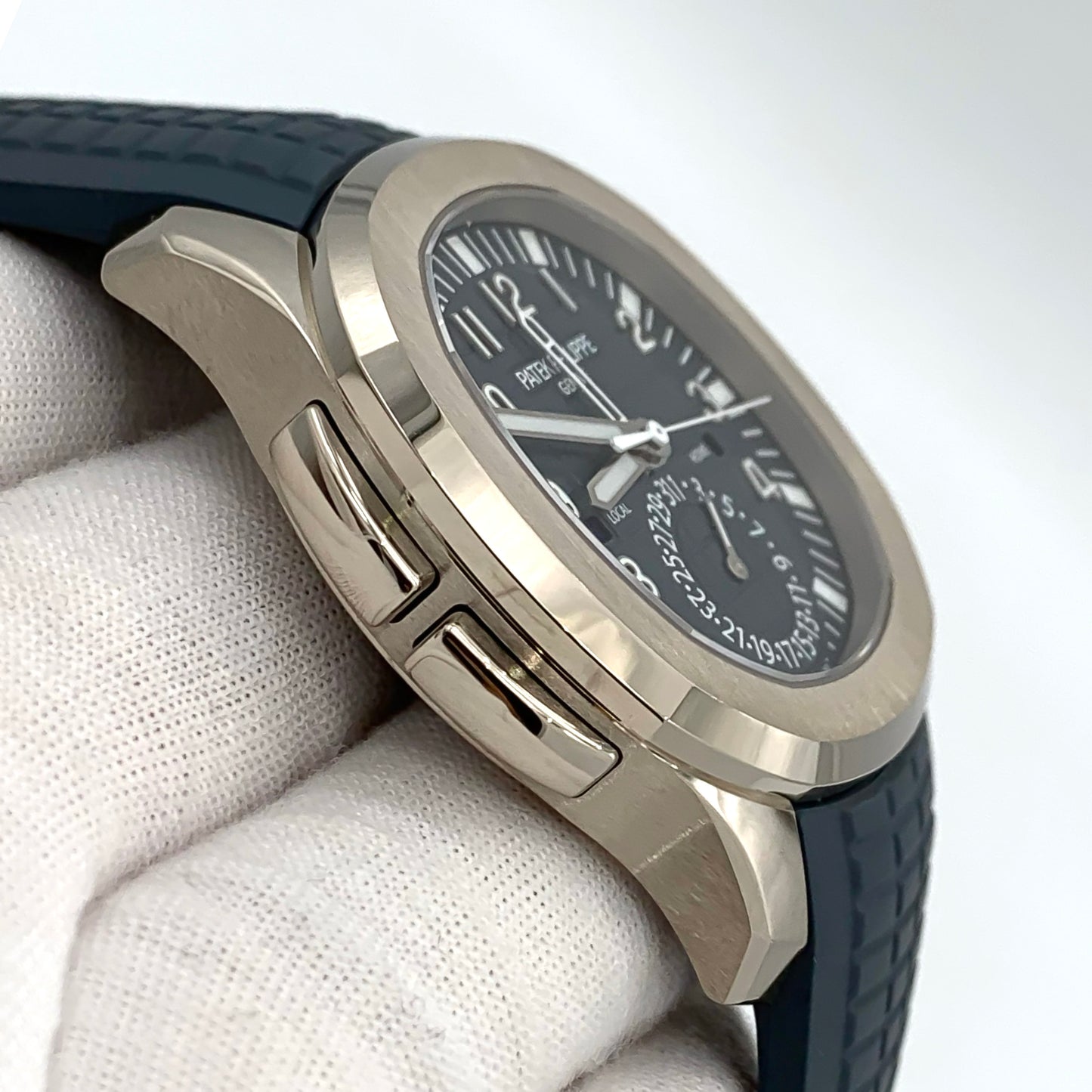 2025 Patek Philippe Aquanaut Travel Time White Gold Blue Dial 42mm 5168G-001