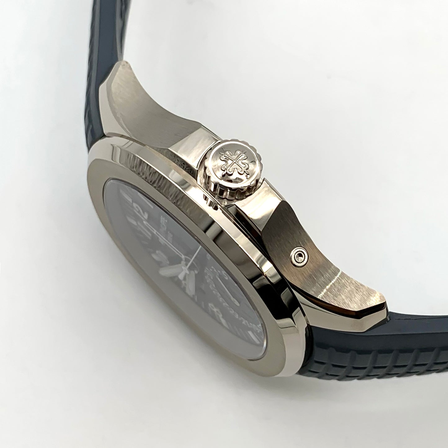 2025 Patek Philippe Aquanaut Travel Time White Gold Blue Dial 42mm 5168G-001