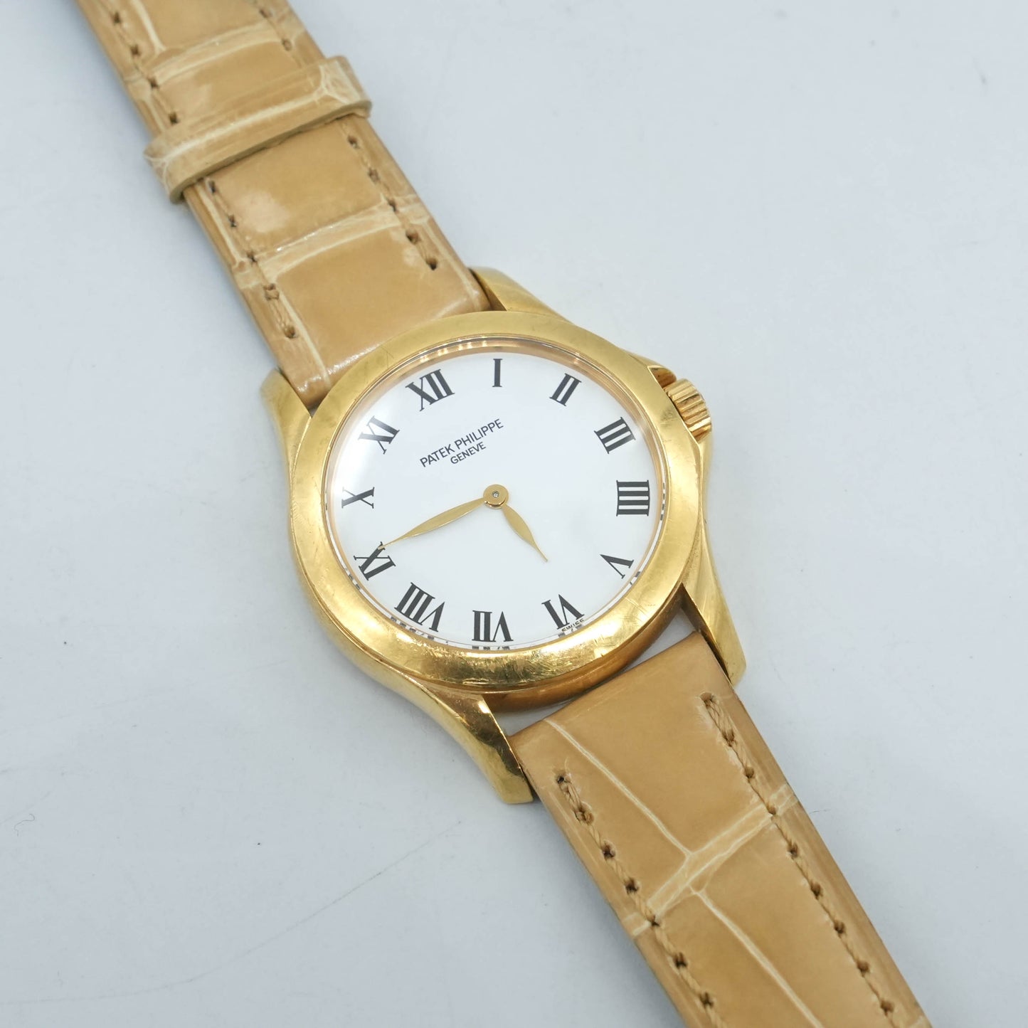 PATEK PHILIPPE 18K Yellow Gold 28mm Calatrava 4905J