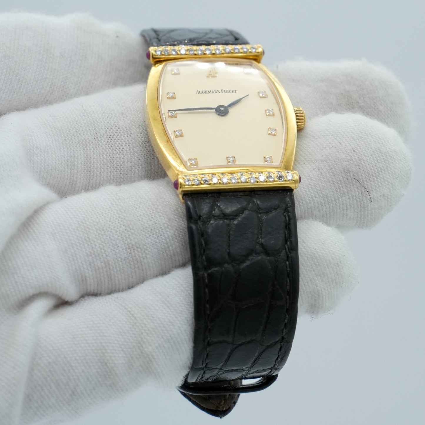 Audemars Piguet Carnegie 14941 diamond bezel ladies watch 18kt yellow gold