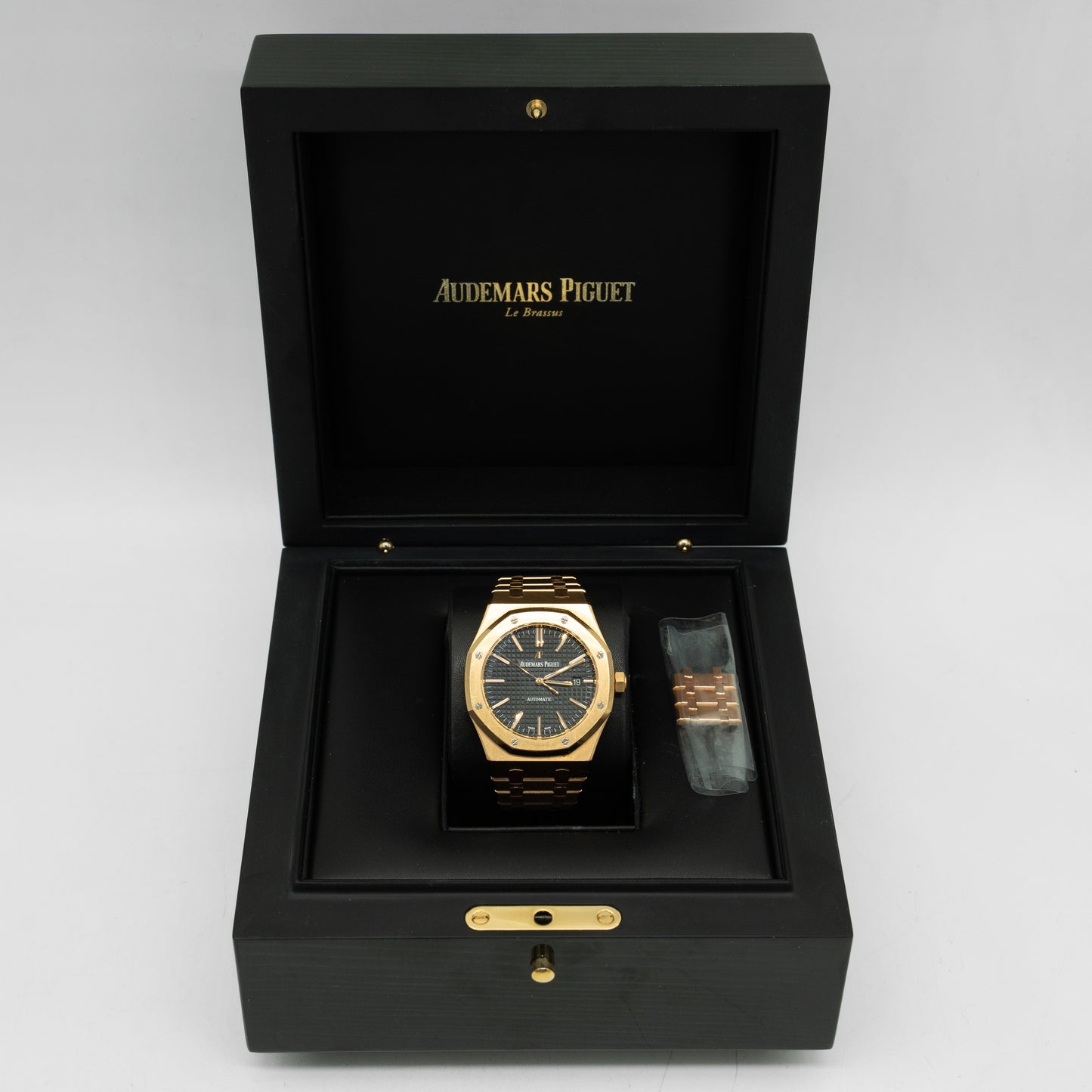 Audemars Piguet 15400OR.OO.D002CR.01.A Original New Style Bracelet Converted BP