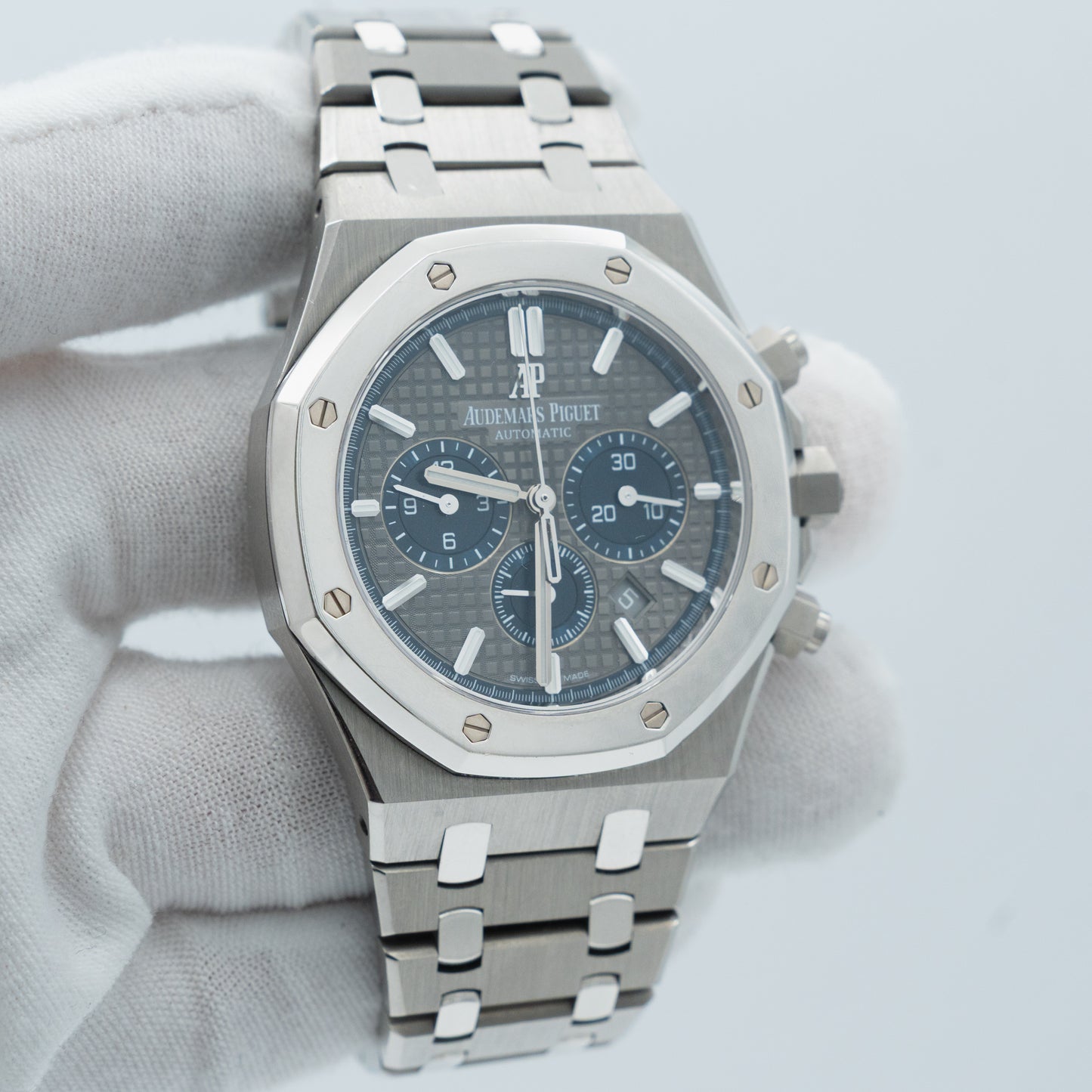 Audemars Piguet Royal Oak 26331IP.OO.1220IP.01 Platinum Bezel 41mm