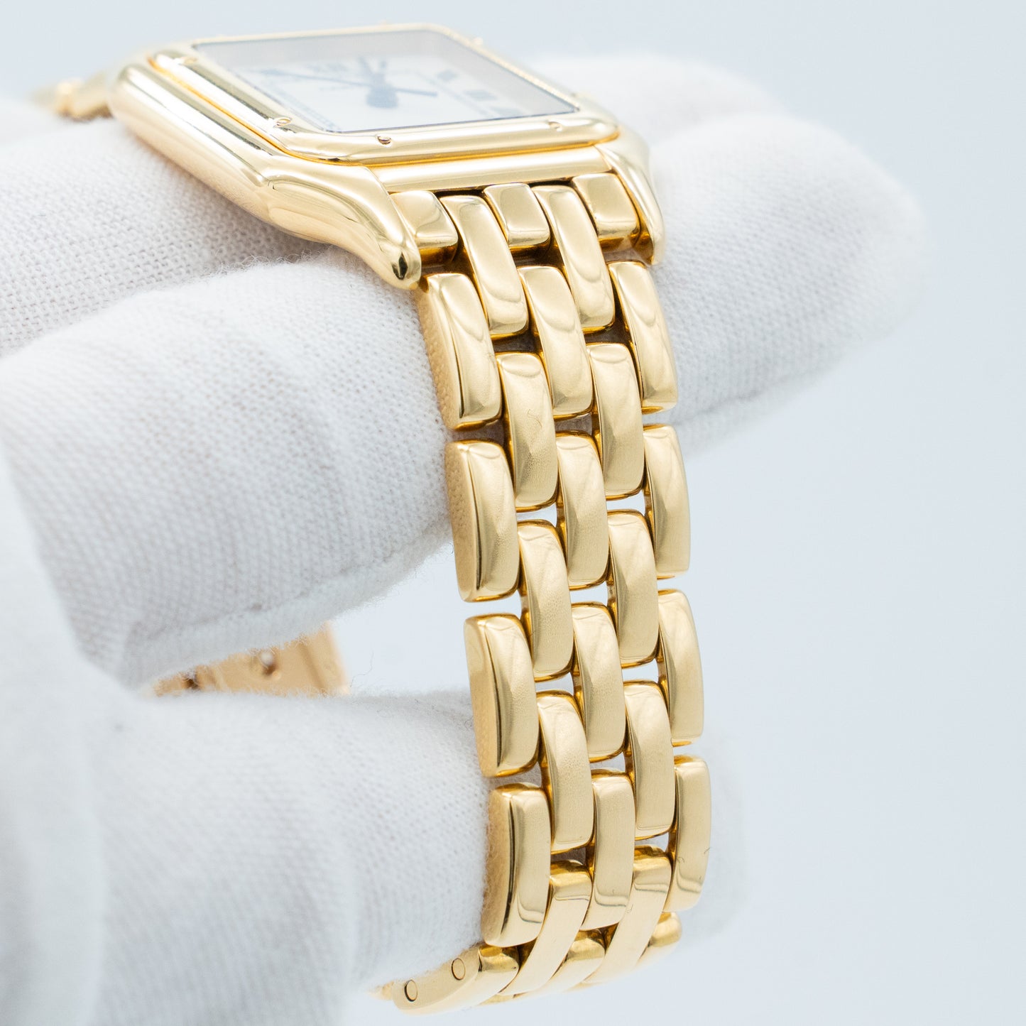 Cartier Panthere Quartz 29mm 18k Yellow Gold Off-White Roman Dial woman 106000M