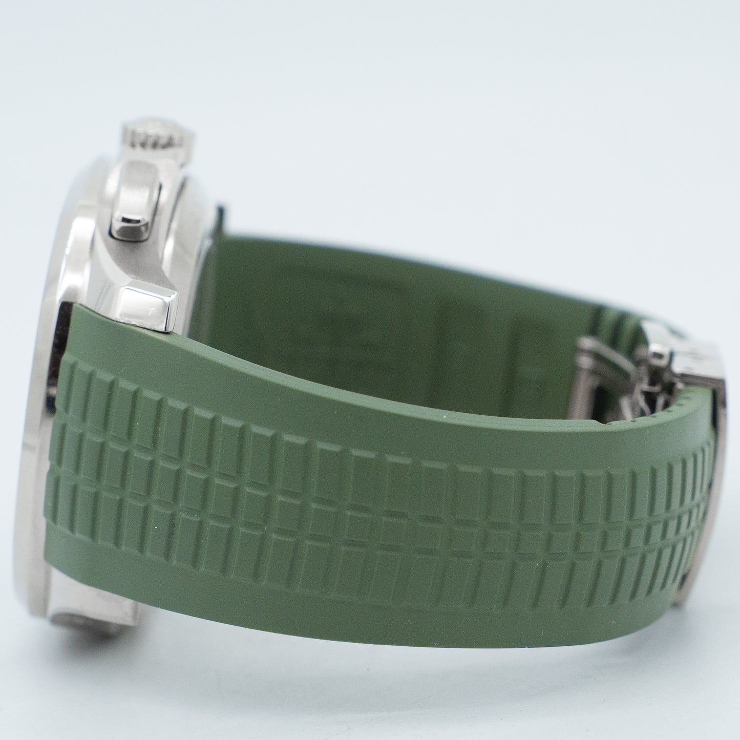 Patek Philippe Aquanaut 5968G-010 White Gold Khaki Green Dial