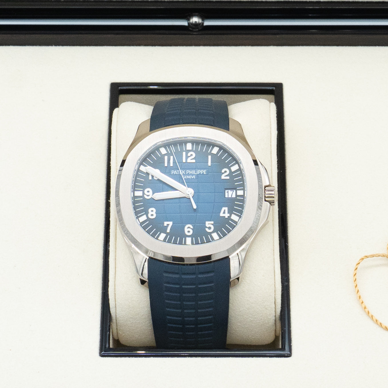 2025 Patek Philippe Aquanaut Travel Time White Gold Blue Dial 42mm 5168G-001 B&P