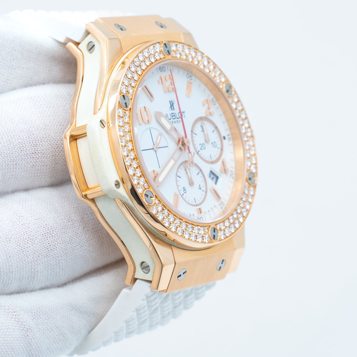 HUBLOT Big Bang 44 mm Diamonds Automatic 301.PE.230.RW.114 White Dial
