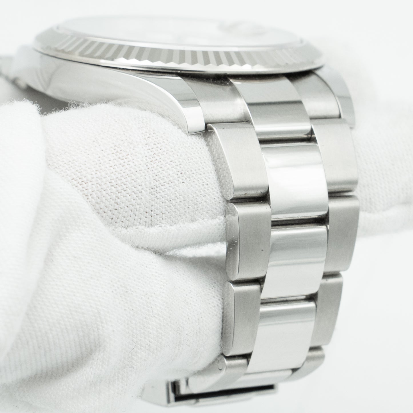 Rolex Datejust White Dial 126334 Fluted Bezel Oyster Bracelet 41MM 2024 B&P