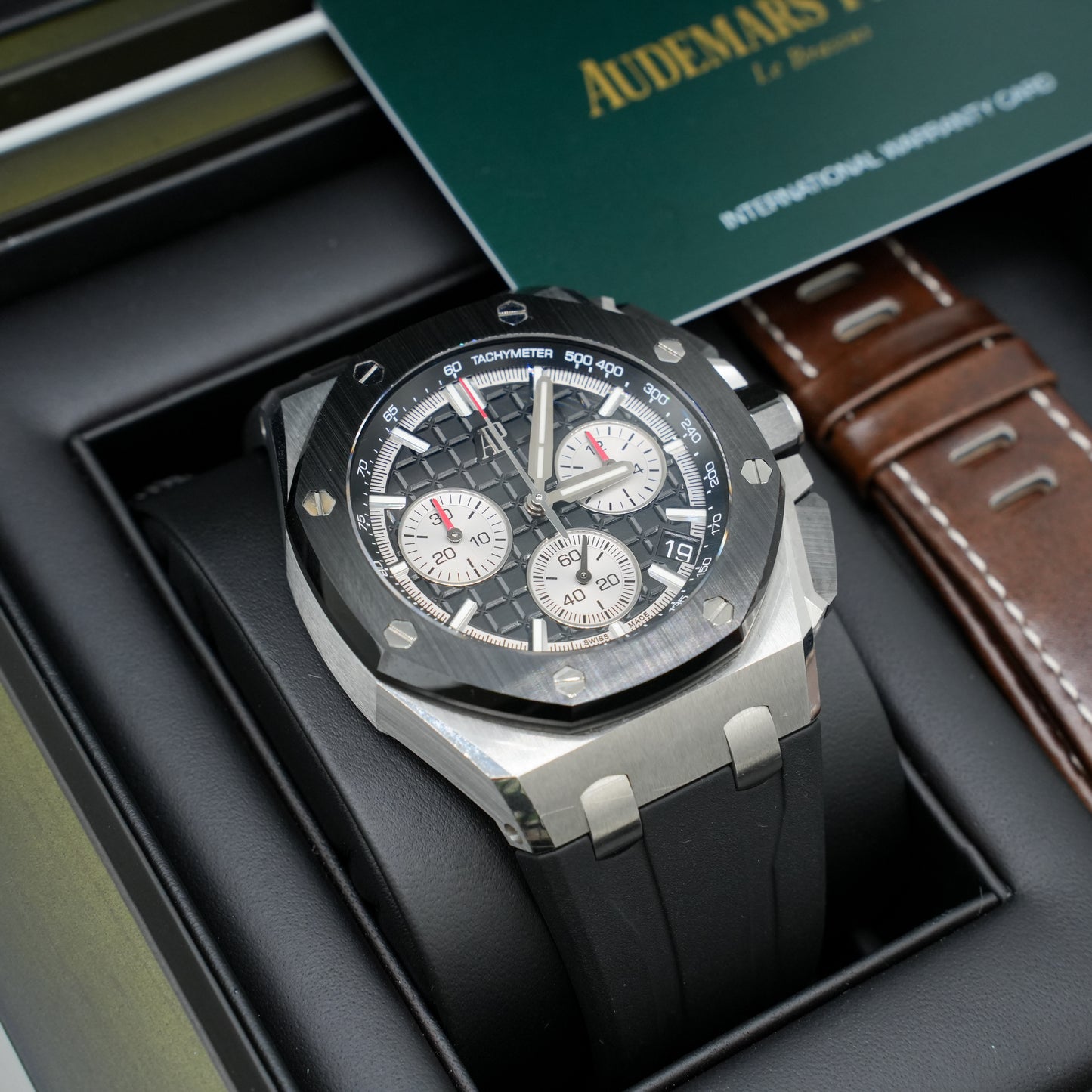 Audemars Piguet Royal Oak Offshore 43mm StainlessSteel 26420SO.OO.A002CA.01 B&P