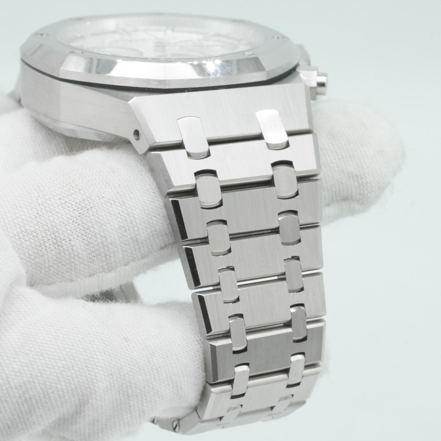 Audemars Piguet Royal Oak Chronograph White Dial Steel MINT 26240ST.OO.1320ST.07