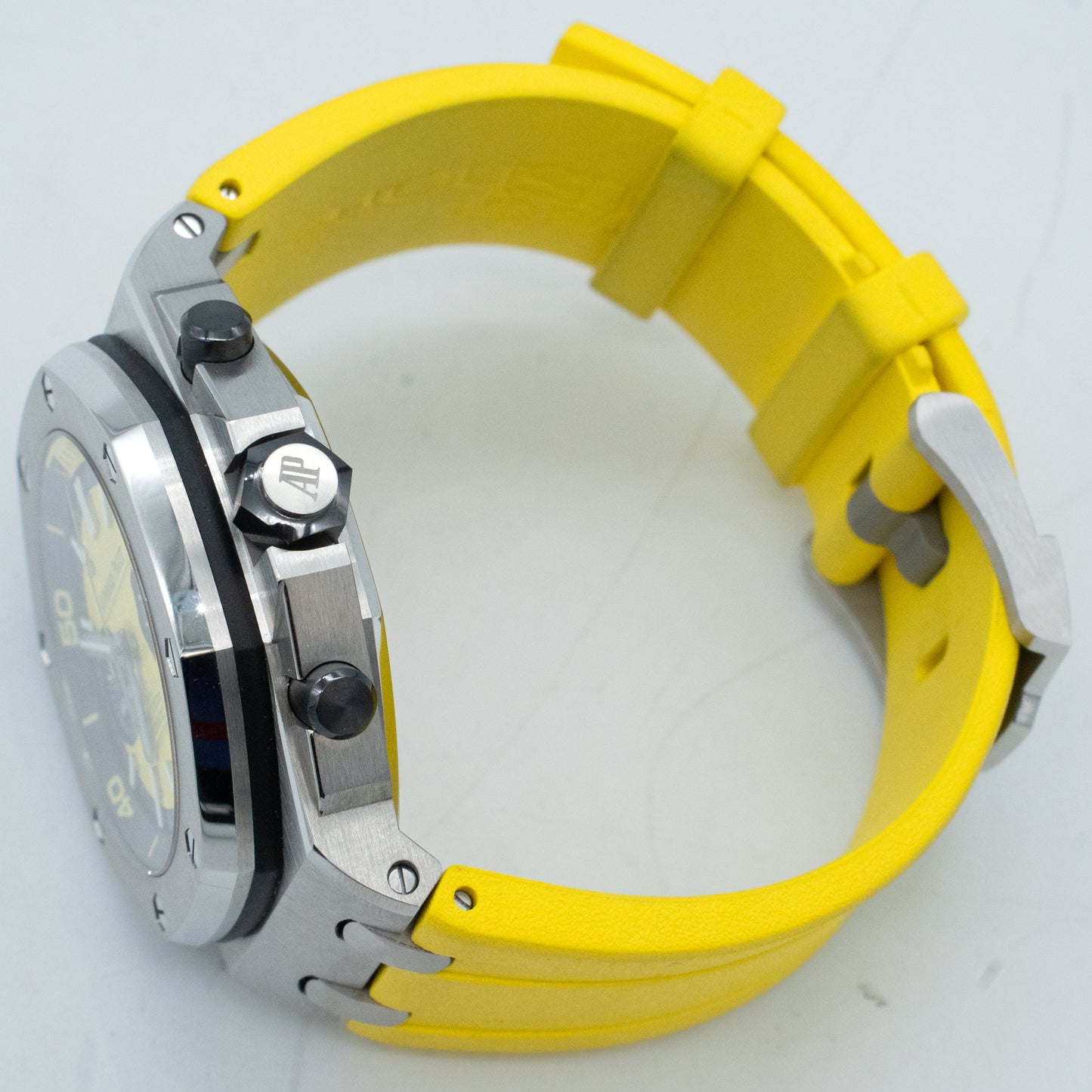 Audemars Piguet 26703ST.OO.A051CA.01 Royal Oak Offshore Diver 42mm Yellow 2016