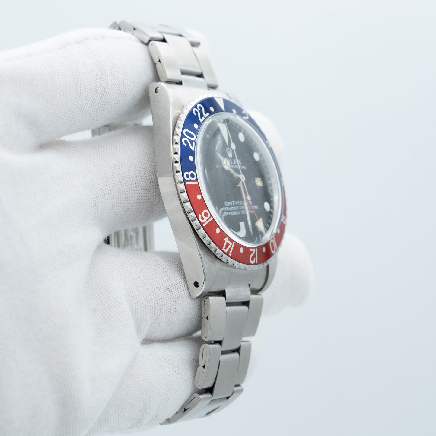 Rolex GMT-Master Pepsi 40mm Ref.1675 with Original Box & Papers 1971