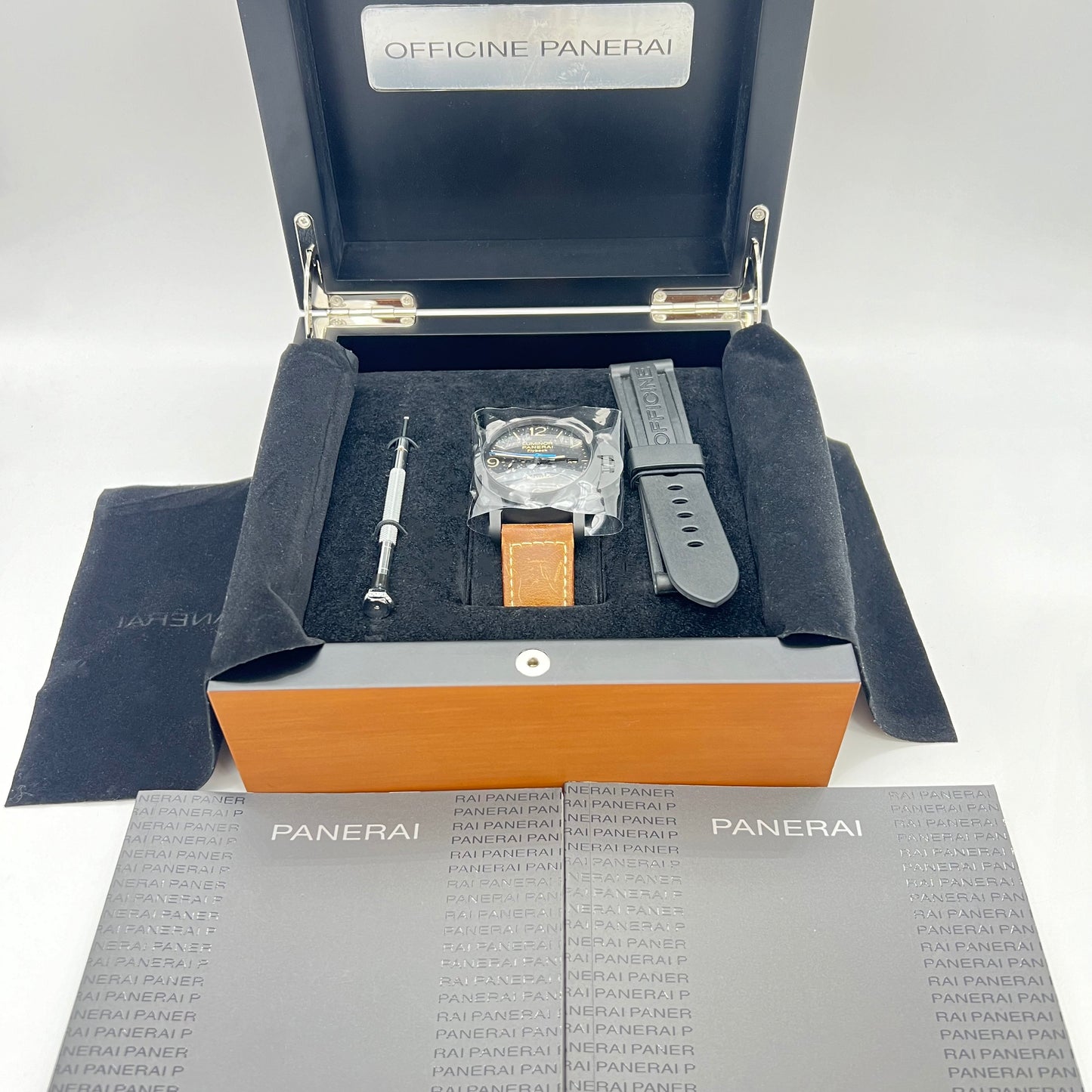 Panerai Luminor 1950 3 Days Chrono Flyback Ceramica PAM00580