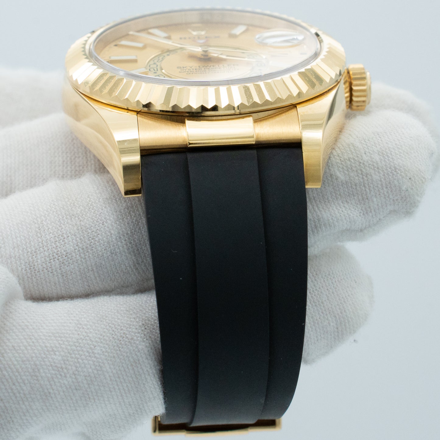 Rolex Sky-Dweller 42mm 326238 Yellow Gold Oyster Flex Champagne Dial 2023