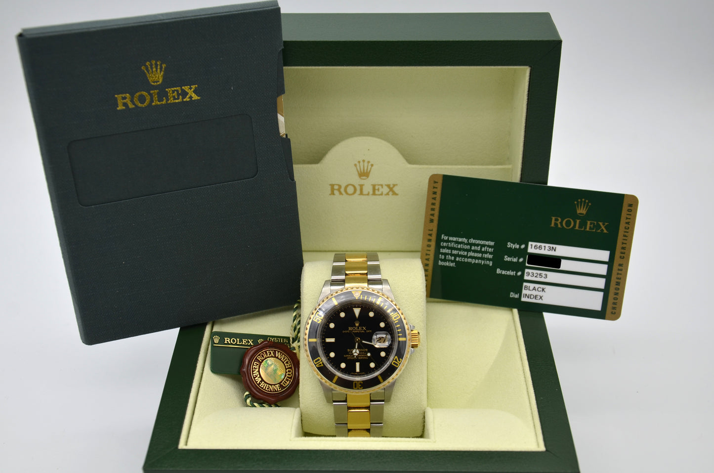 Rolex Submariner Date 40mm Blue Two-Tone 18K Yellow Gold Stainless 16613N