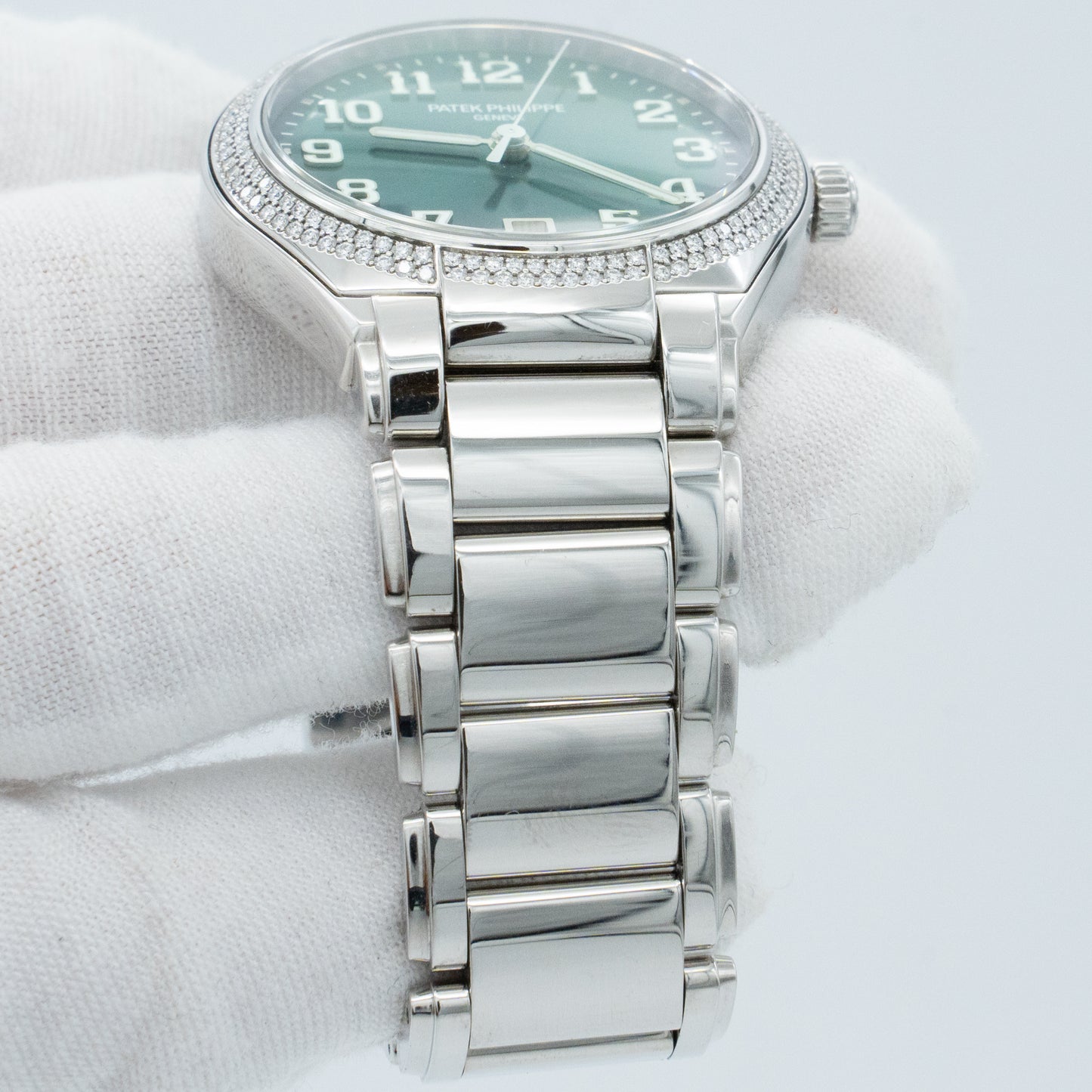 Patek Philippe Twenty~4 Steel & Diamond Olive Green Ladies Watch 7300/1200A-011