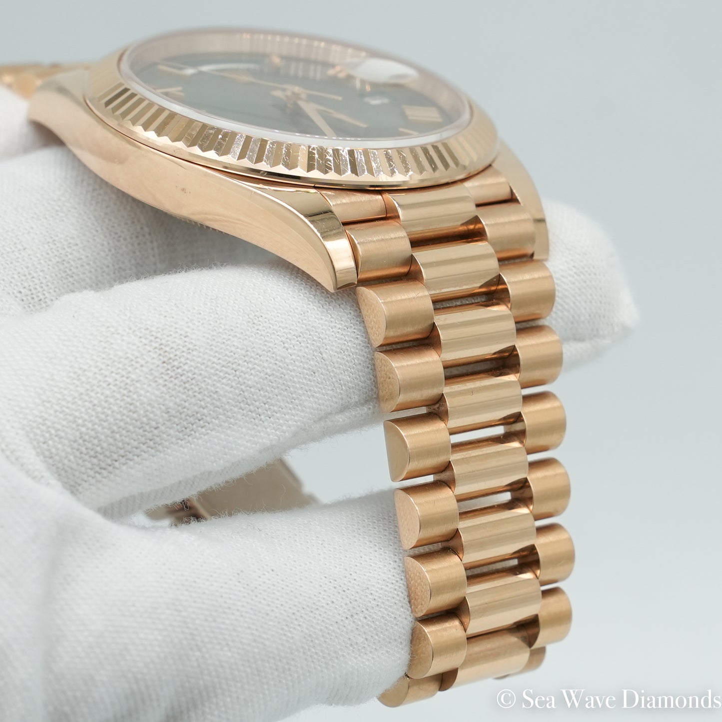 Rolex Day-Date 228235 40MM Green Arabic Calendar (Very Rare) Dial Rose Gold B&P