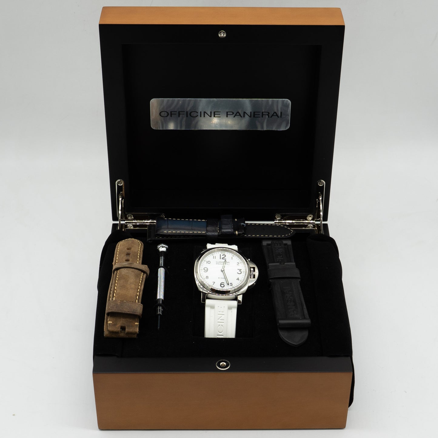 PANERAI Luminor Base 8 Days PAM00561 Hand Winding 2017 B&P