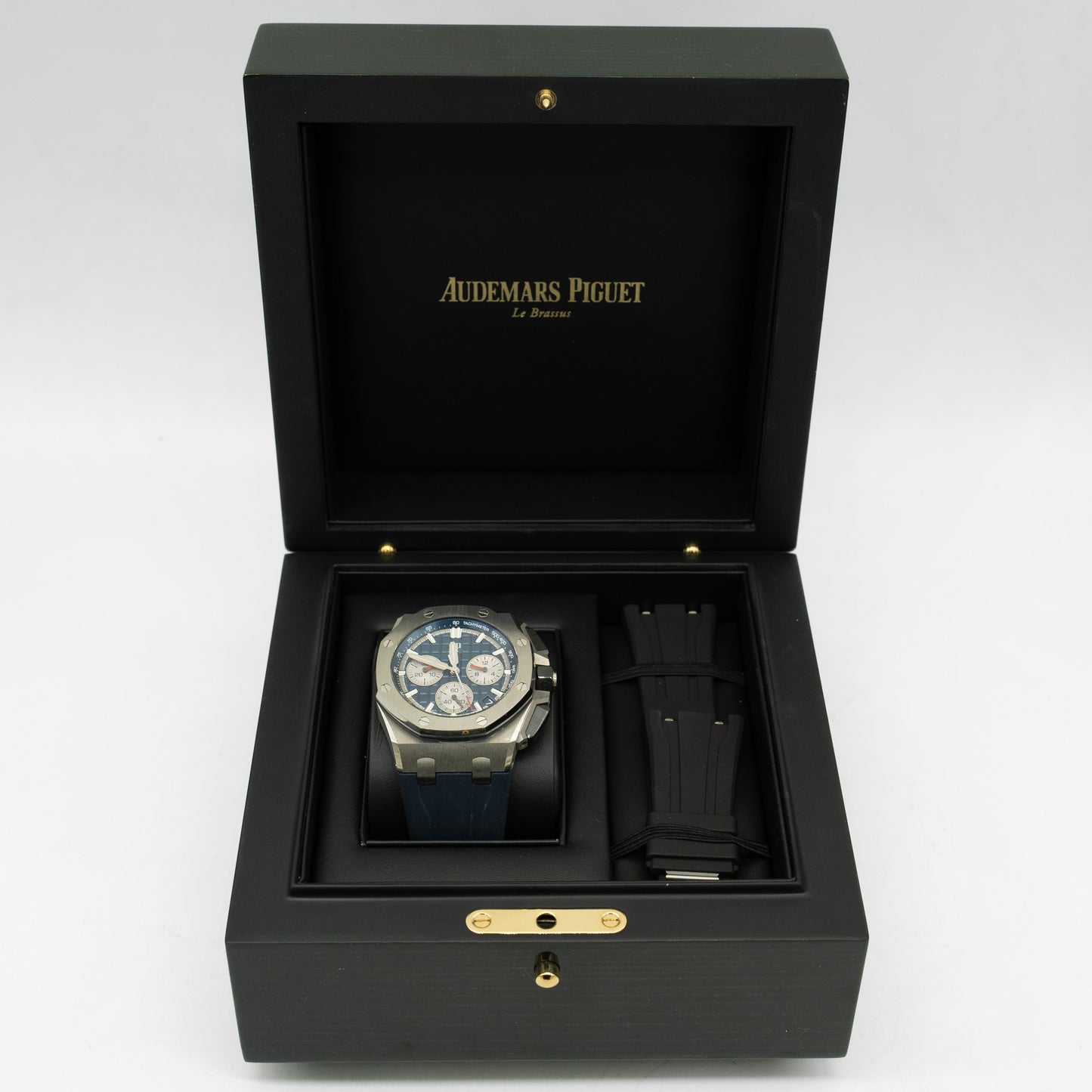 Audemars Piguet 26420TI.OO.A027CA.01 Royal Oak Offshore 43mm Watch B&P