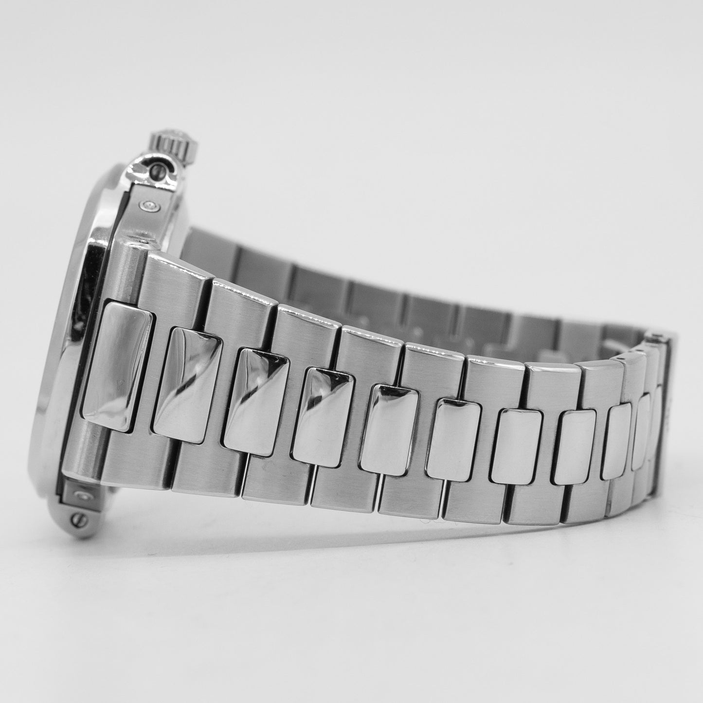Patek Philippe Nautilus 5726/1A-010 Annual Calendar Moon Phases Stainless Steel