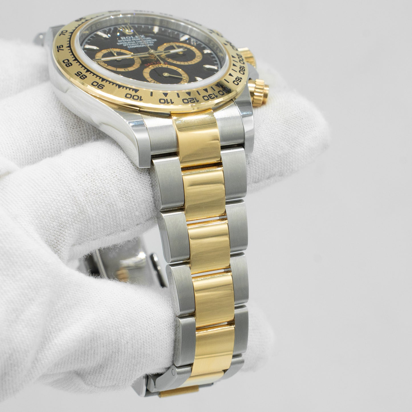Rolex Cosmograph Daytona 40mm 18K Yellow Gold 126503