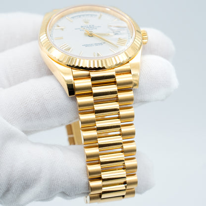 Rolex Day Date 40mm Silver Roman Dial 228238