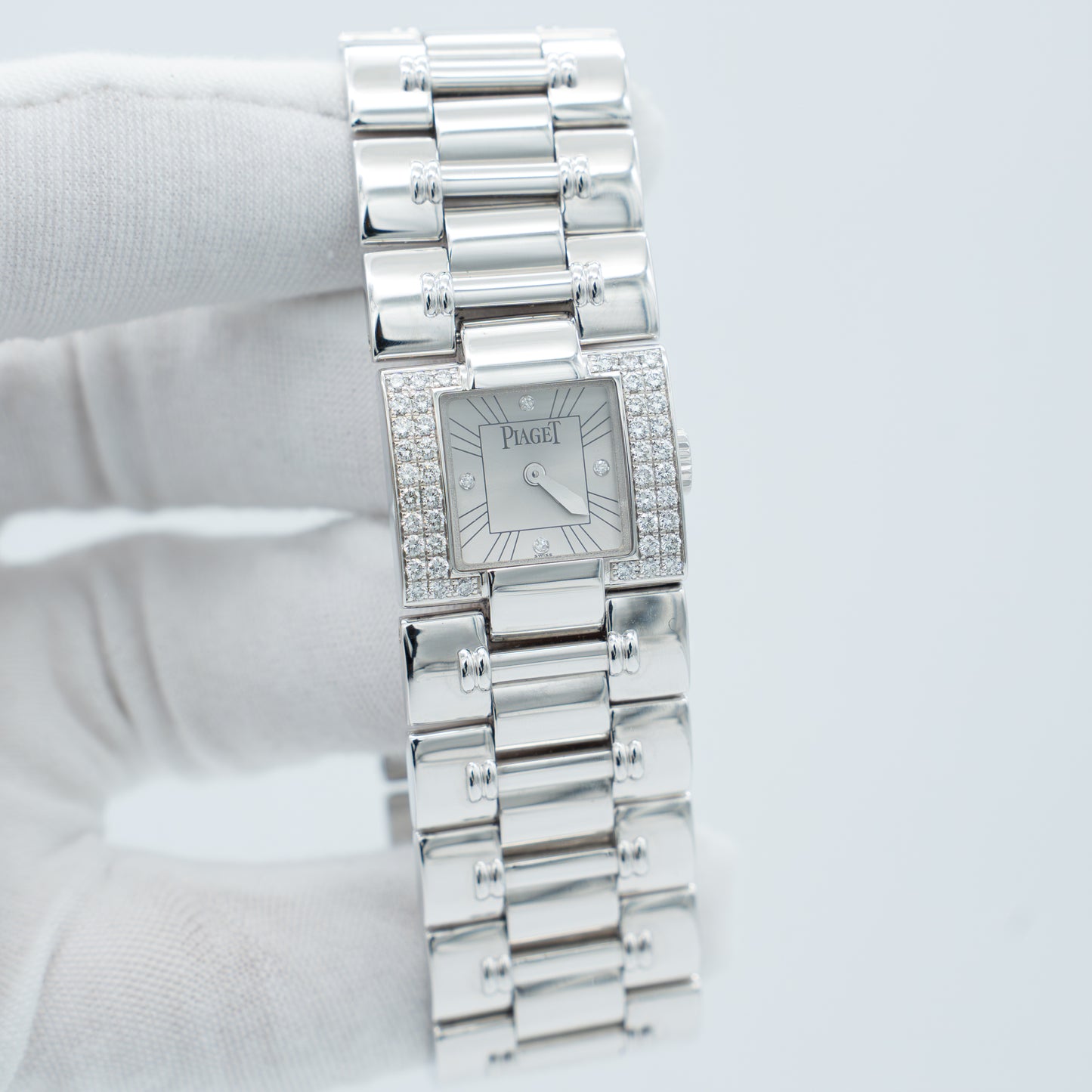 Piaget Dancer 18K Gold Bracelet Diamond Bezel Ladies Watch 50011 K83