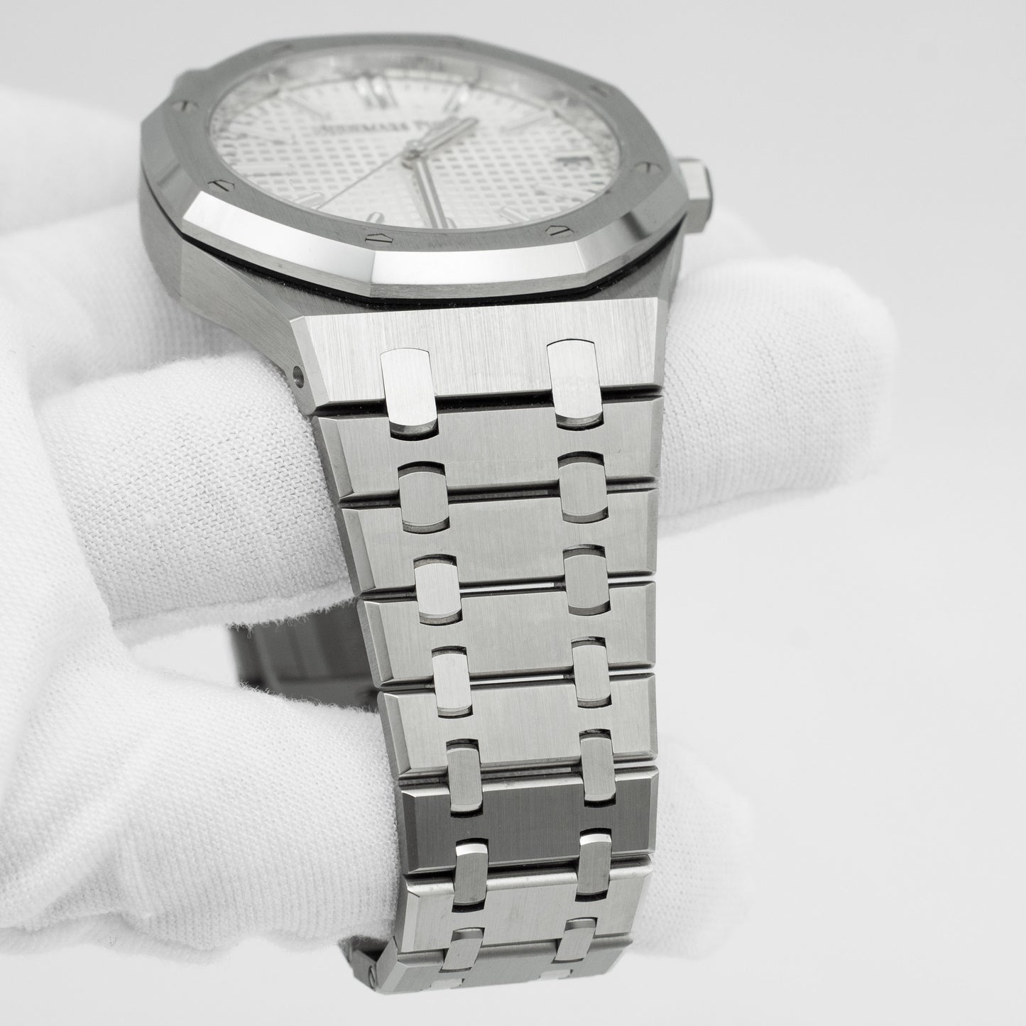 Audemars Piguet Royal Oak 15510ST.OO.1320ST.08 Silver Dial