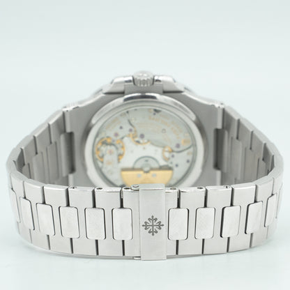 Patek Philippe Nautilus 5712/1A-001