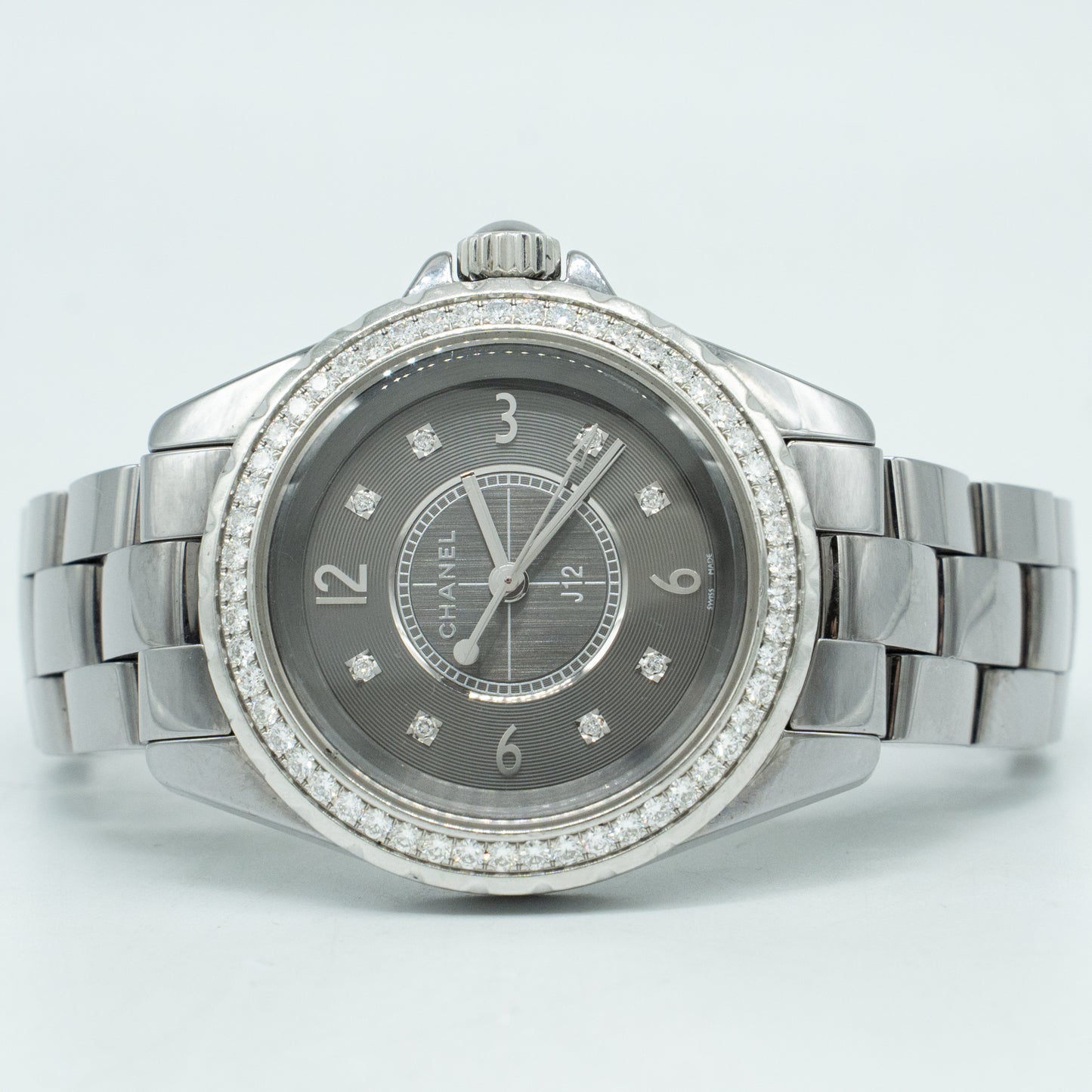CHANEL J12 chromatic 33mm H2565 Diamond bezel 8P Quartz Ladies Watch