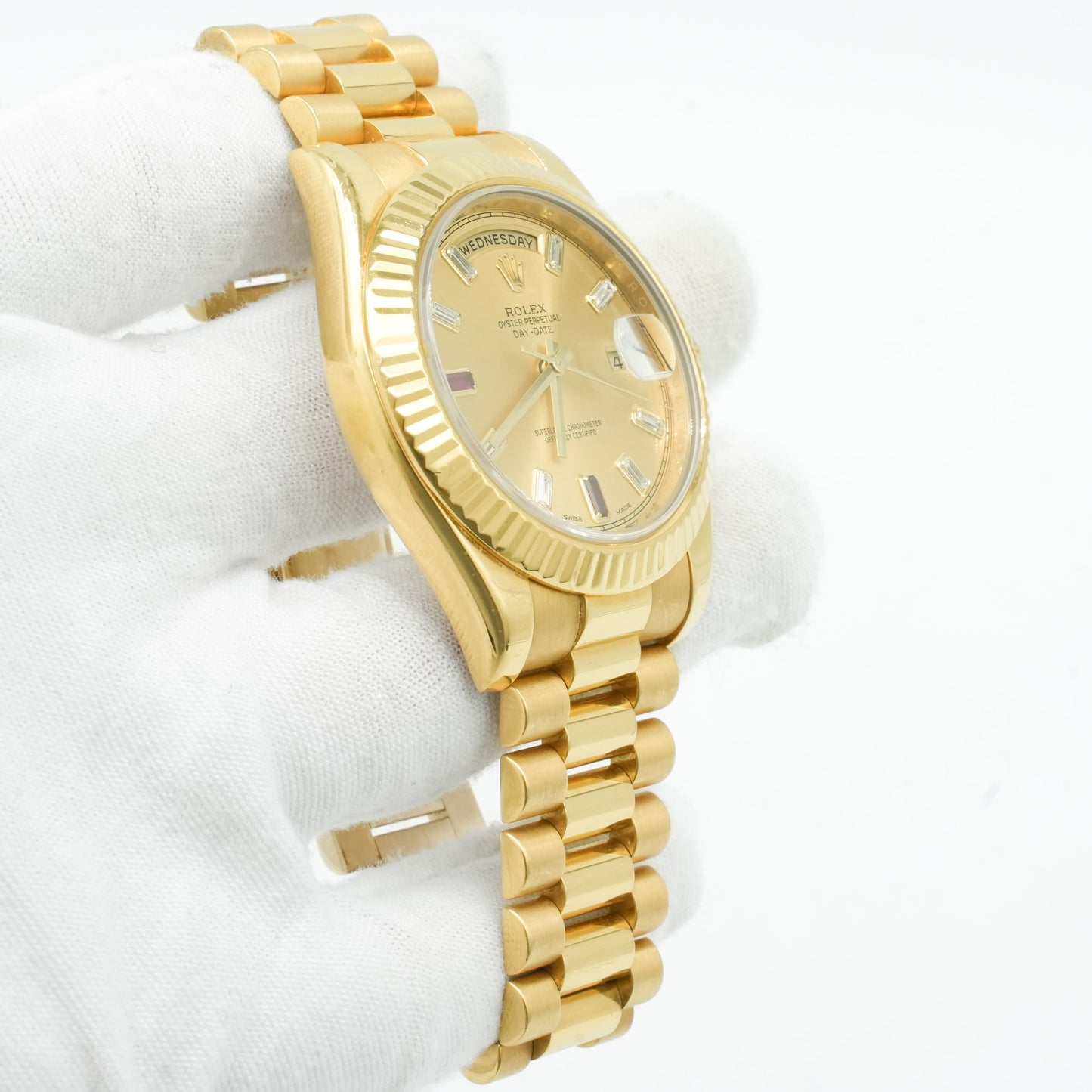 Rolex Day-Date II 218238 Ruby Diamond Dial 18k Gold