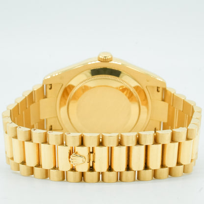 Rolex Day-Date II 218238 Ruby Diamond Dial 18k Gold