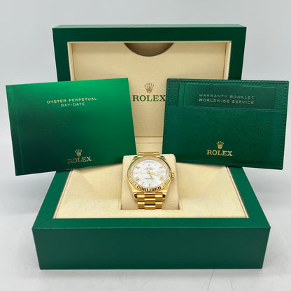 Rolex Day Date 40mm Silver Roman Dial 228238